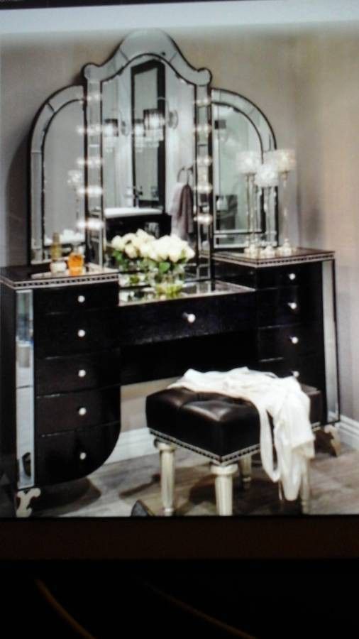 Makeup Vanity with Mirror