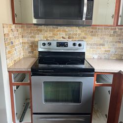 Oven and Microwave Over Oven 