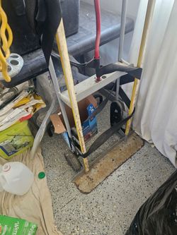 Milwaukee Heavy Duty Metal dolly good for moving