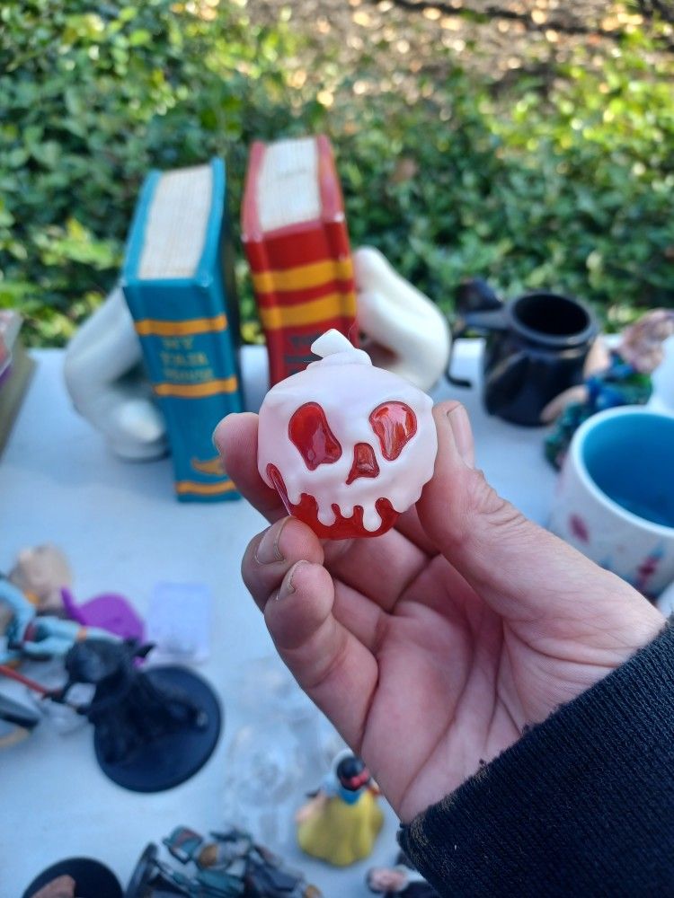 Poisoned Apple Ice Cube 