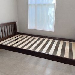 Twin Bed+Mattress
