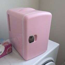 Desk Top Mini Fridge 