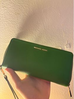 Michael kors wallet