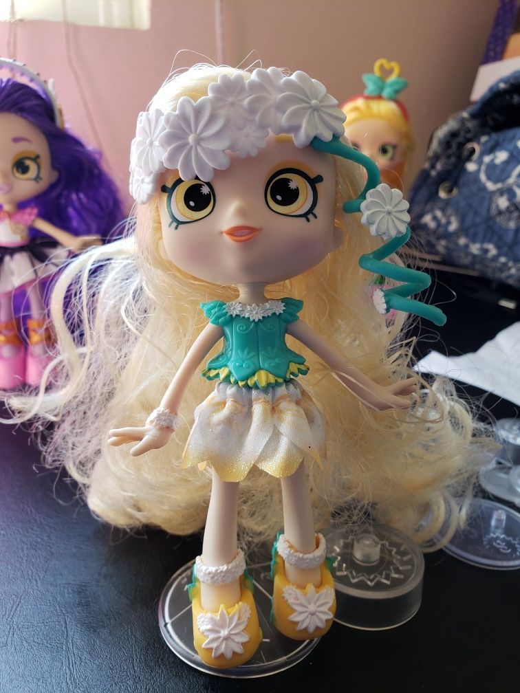 Shopies dolls