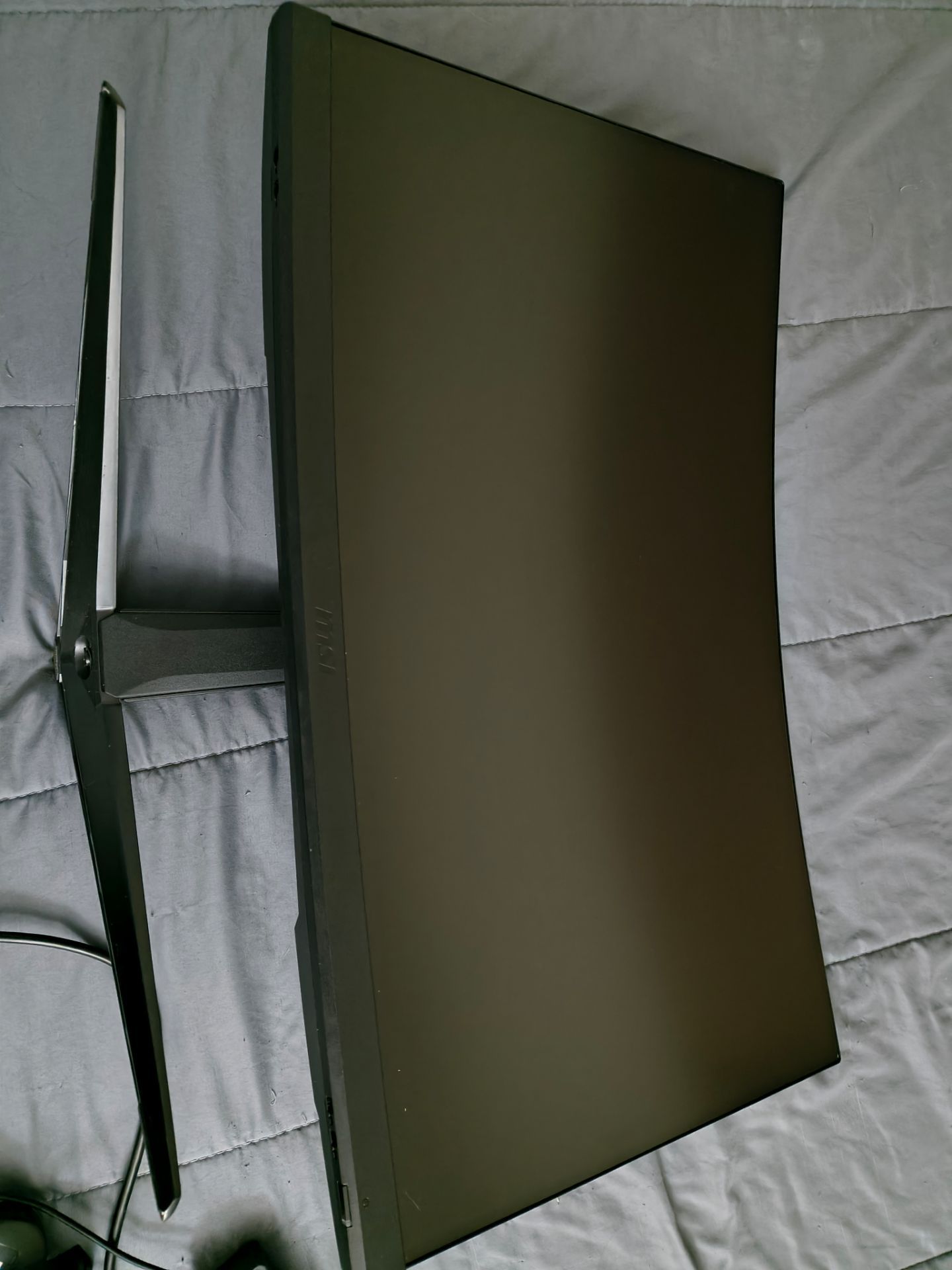 MSI 1080p 165hz curved monitor w free sync