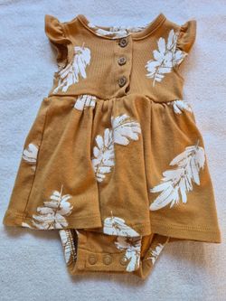 Baby Girl, ruffled, sleeveless Romper,  Size Newborn