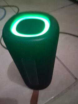 Speck speaker