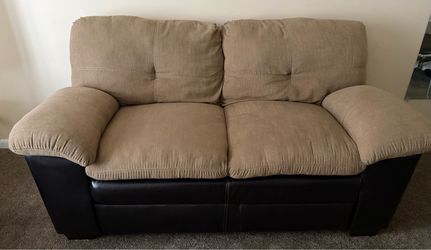Loveseat sofa(Ashley furniture)