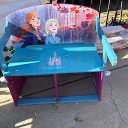 Frozen Elsa And Anna Toy Box Seat Area 