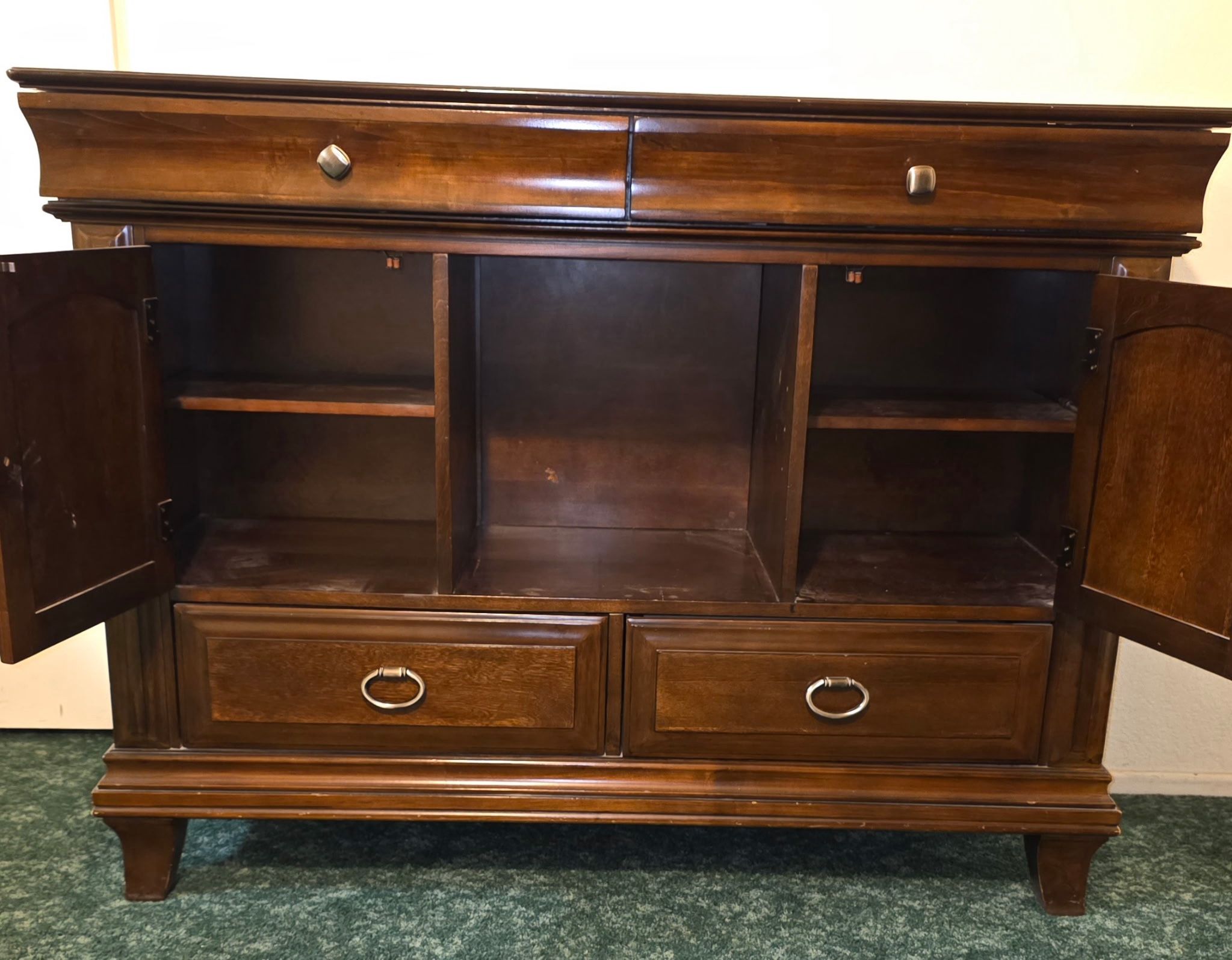 ENTERTAINMENT CENTER