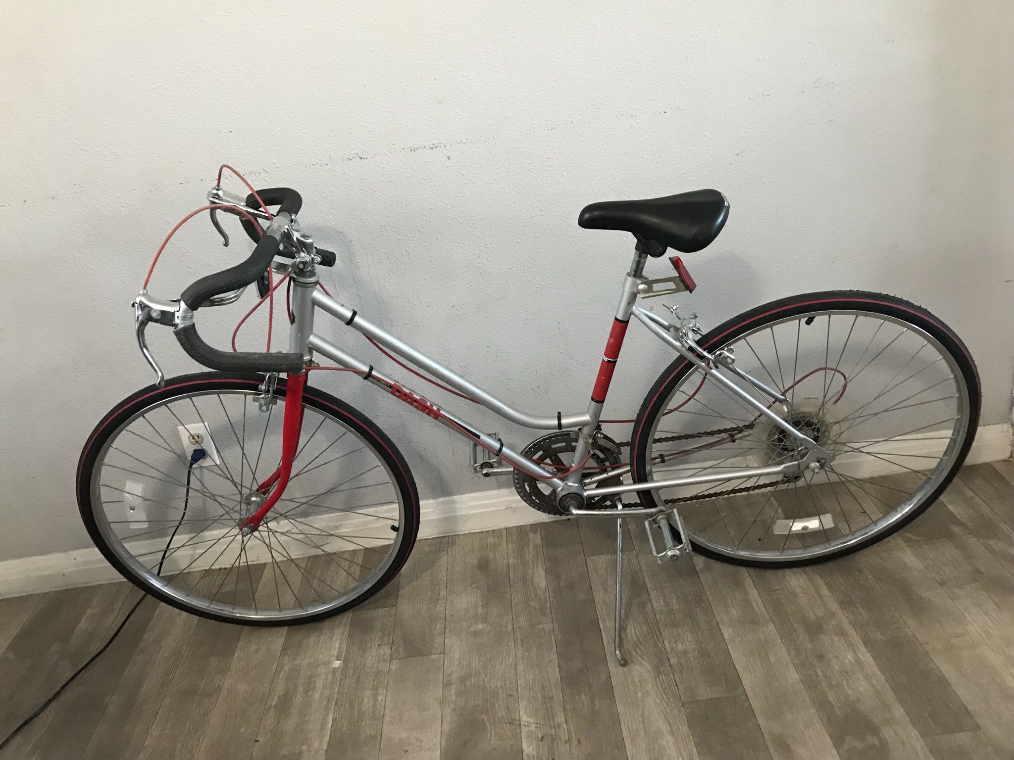 Adult / Teenagers Huffy Bike Bicycle 26inch Rims 10 Speed Ready To Ride 