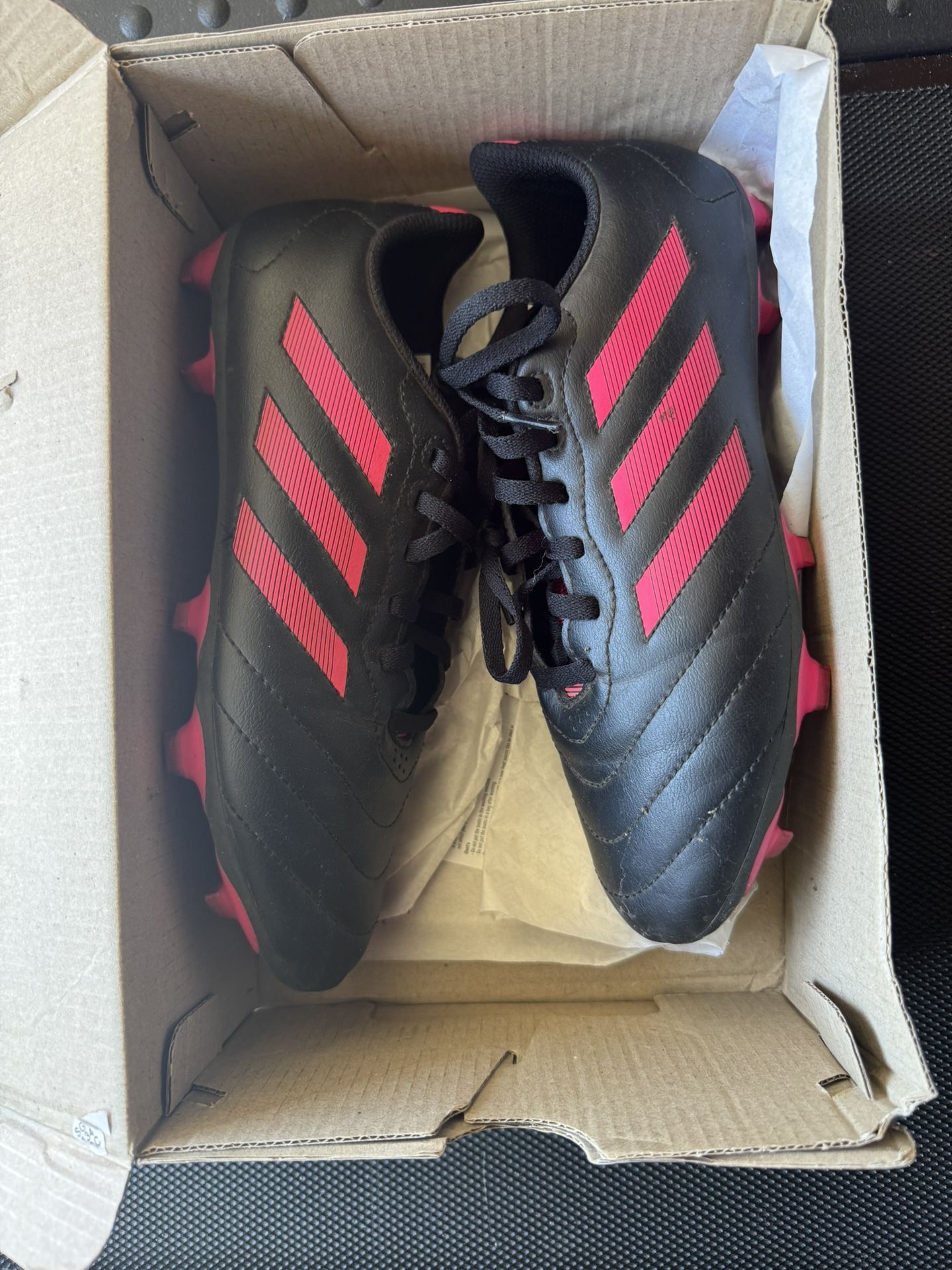 Adidas Cleats Size 5 /20$