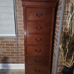 Bedroom Sets In Good Condition
