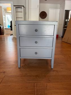 Nightstand/end table
