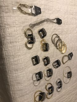 VENDO JOYERÍA FINA POR NO PODER ATENDER NEGOCIO SÚPER BARATA TODO APROXIMADAMENTE UNAS 7000 piezas