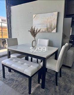 Beautiful! 5-pc dining table set with bench
