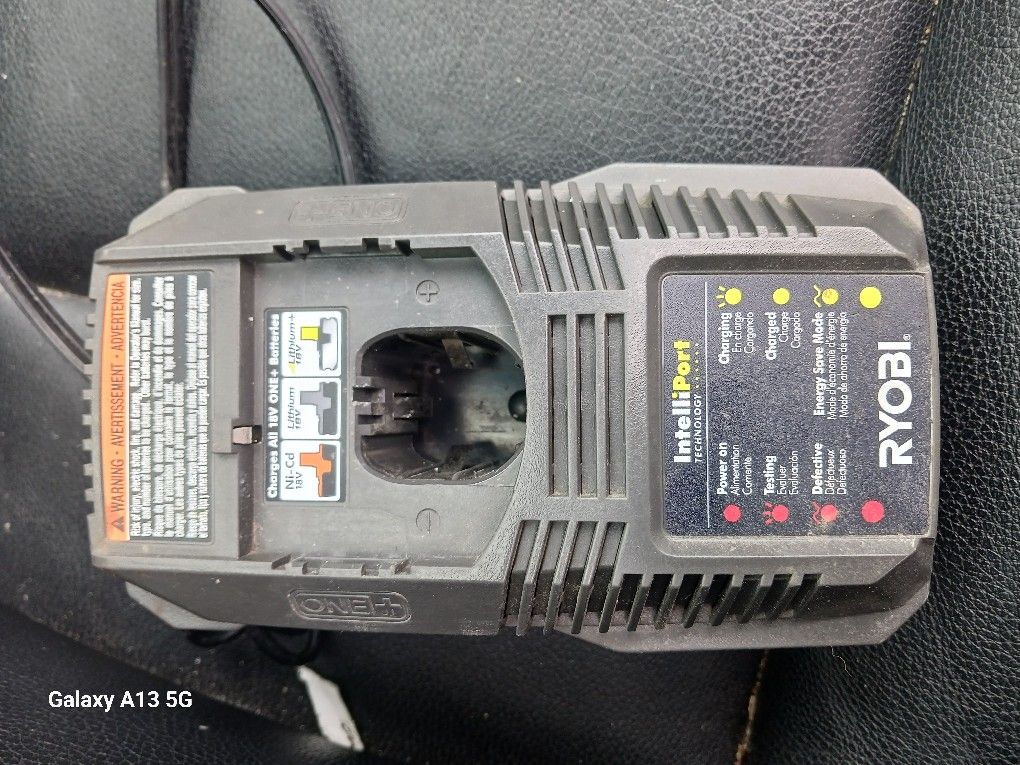 RYOBI Battery Charger Make Me An Offer 