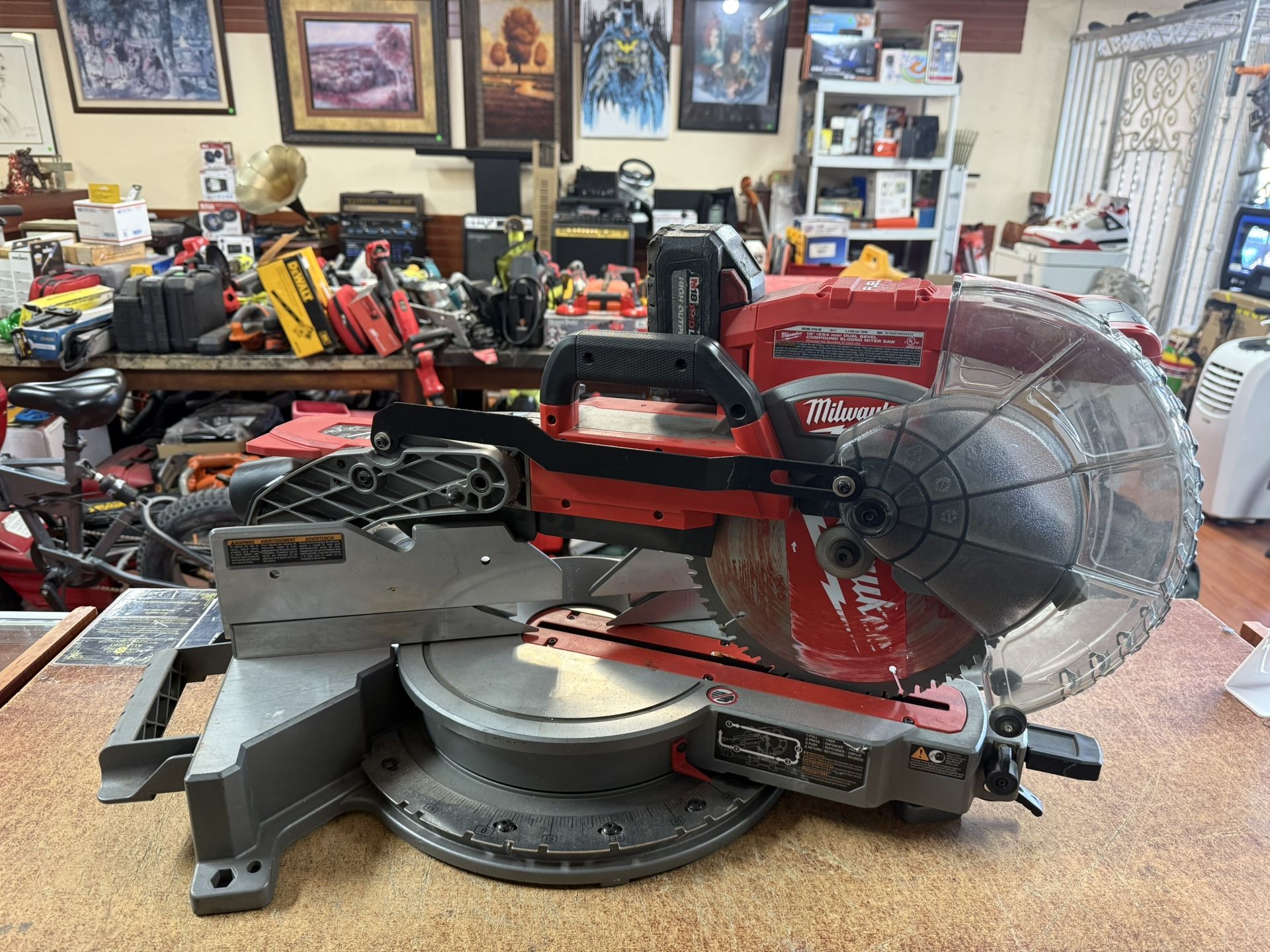 Milwaukee 10" Dual Bevel Compound Sliding Miter Saw