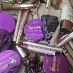 Tarte 100 Pc Lot