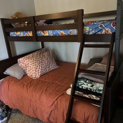 Twin/full Bunk Bed 