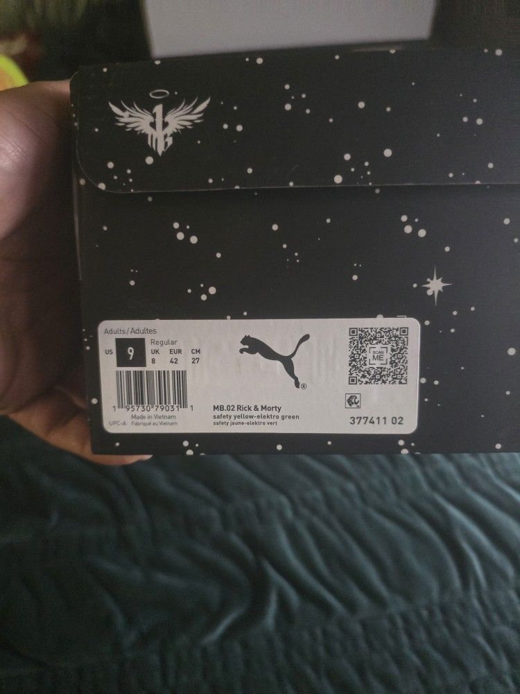 Like New MB 2 Ricky Morty Size 9