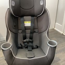 Graco car seat grey
