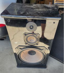 Large 3-Way Floor Standing Speaker