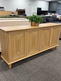 Assembled ✨65-Inch Buffet Cabinet with Pop-Up Doors, Modern Farmhouse Credenza for Coffee Bar, Kitchen, or Living Room, Natural Oak Finish.  ✅Dimensio