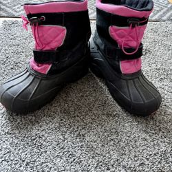 Girls Totes Winter Boots Size 4 