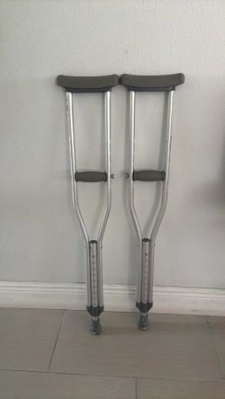 Clutches up to 5.2 feet H