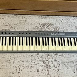 M-Audio ProKeys Sono 61