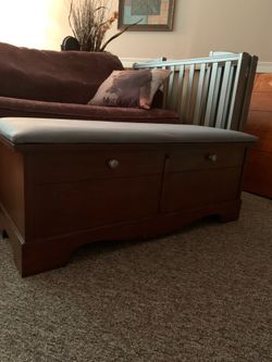 LANE CEDAR CHEST