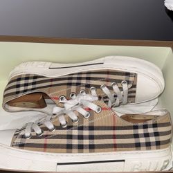 Burberry converse sneaker