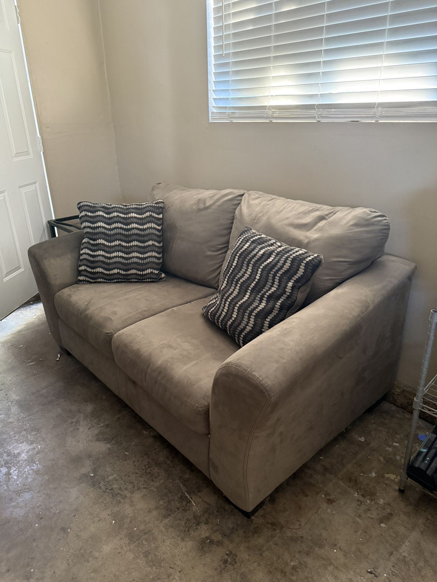 Modern Gray Loveseat