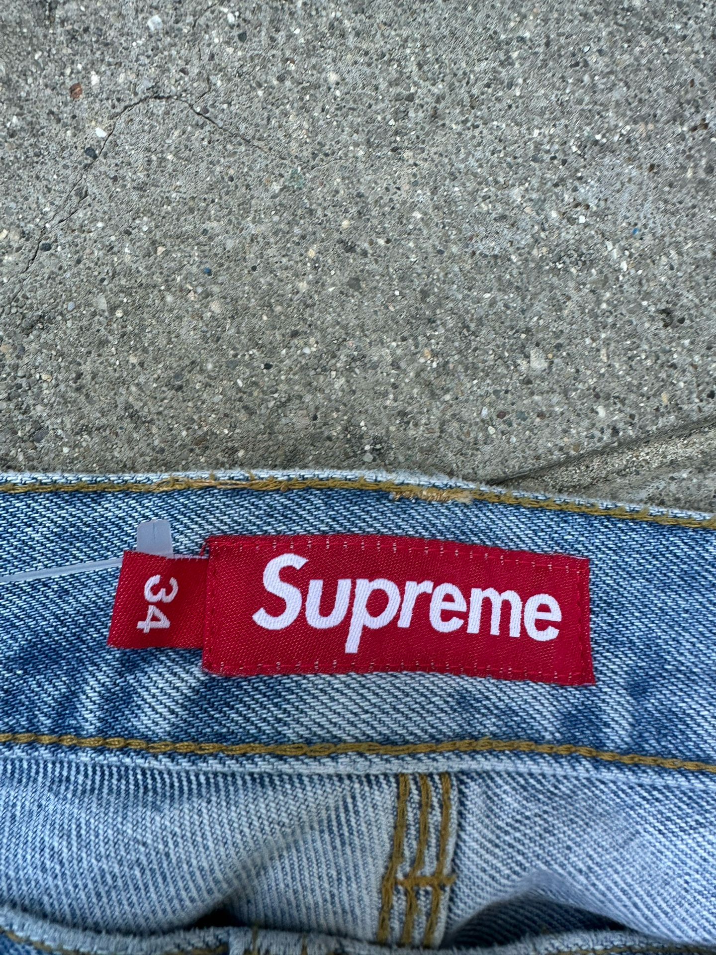  SUPREME DOUBLE KNEE