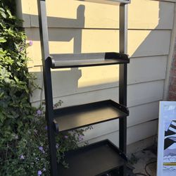 Heavy Black Solid Ladder Bookshelf 