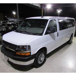 2017 Chevy Express 3500 