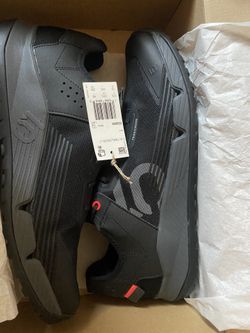 Five Ten Trailcross LT Flat Shoes | Core Black / Grey Two / Solar Red | 13