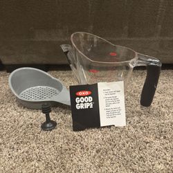 OXO GOOD GRIPS 4 CUP / 1 L FAT SEPARATOR  - NEW