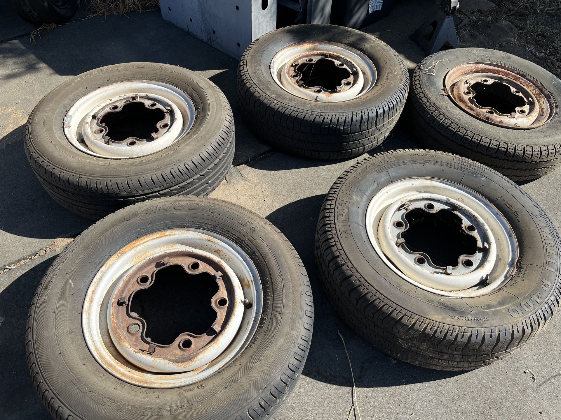 Vintage VW Volkswagen Wide 5 14" Bus Wheels with tires, hold air. Set of 5