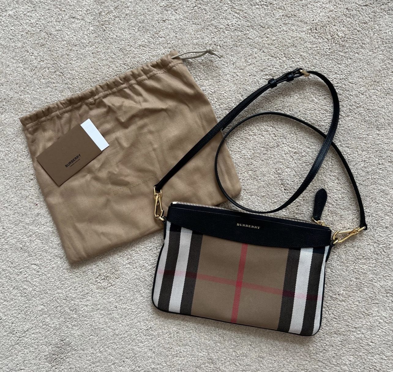 Burberry deals peyton crossbody