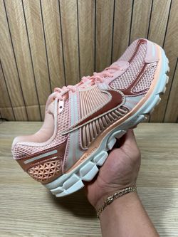 Nike air zoom Vomero 5 pink