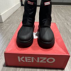 Hunter x Kenzo Boots    Size(12)