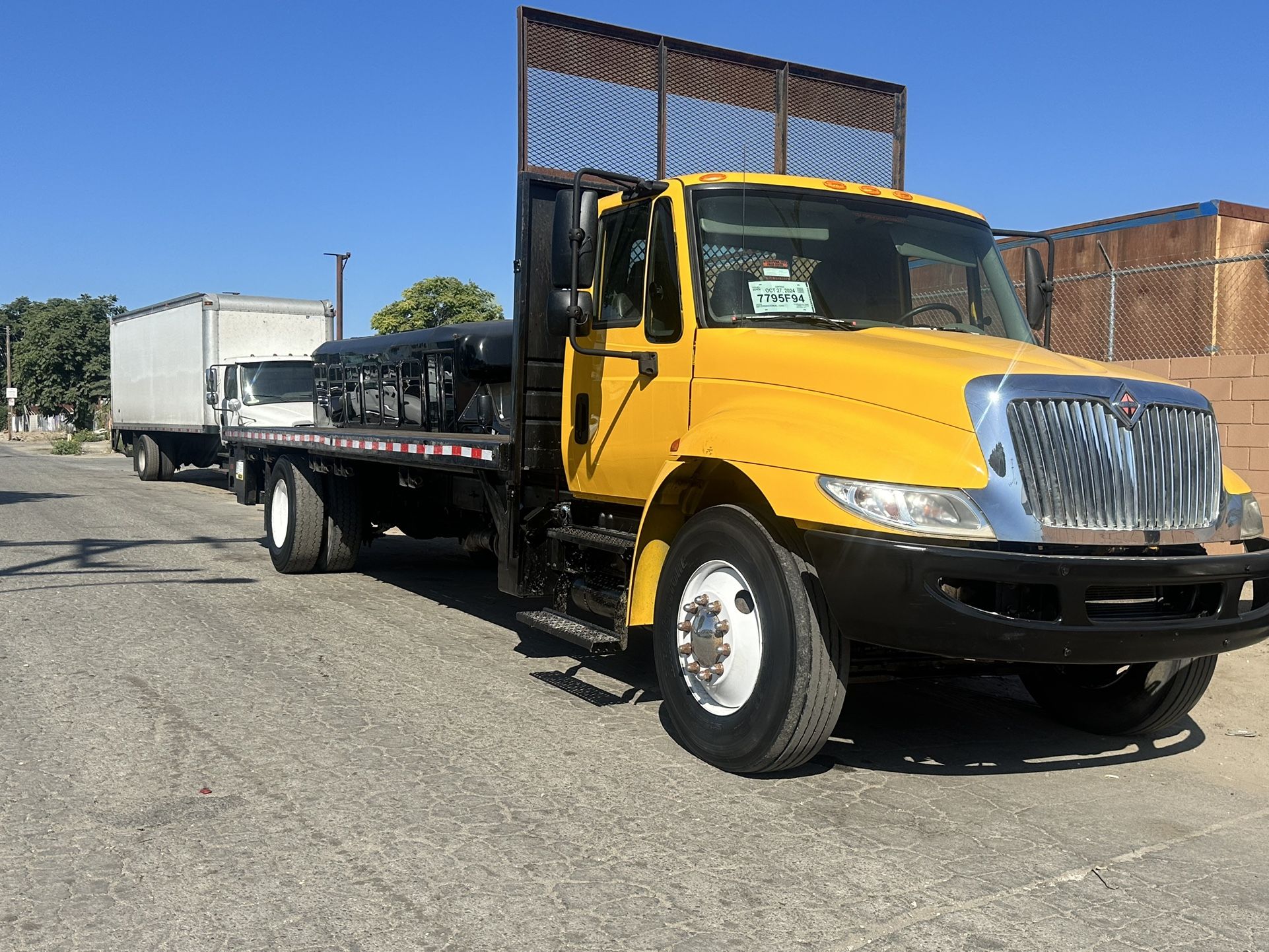2016 INTERNATIONAL 4300 FLATBED 24FT for Sale in Fontana, CA OfferUp
