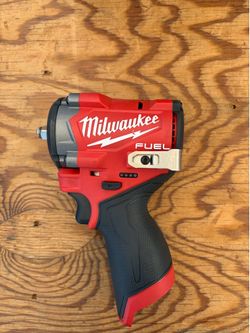 Milwaukee m12 550 lidras de torque no batería no cargador