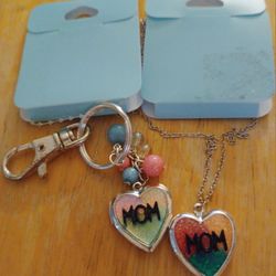 Brand New Ladies Mom Lockets Keychain & Necklace 