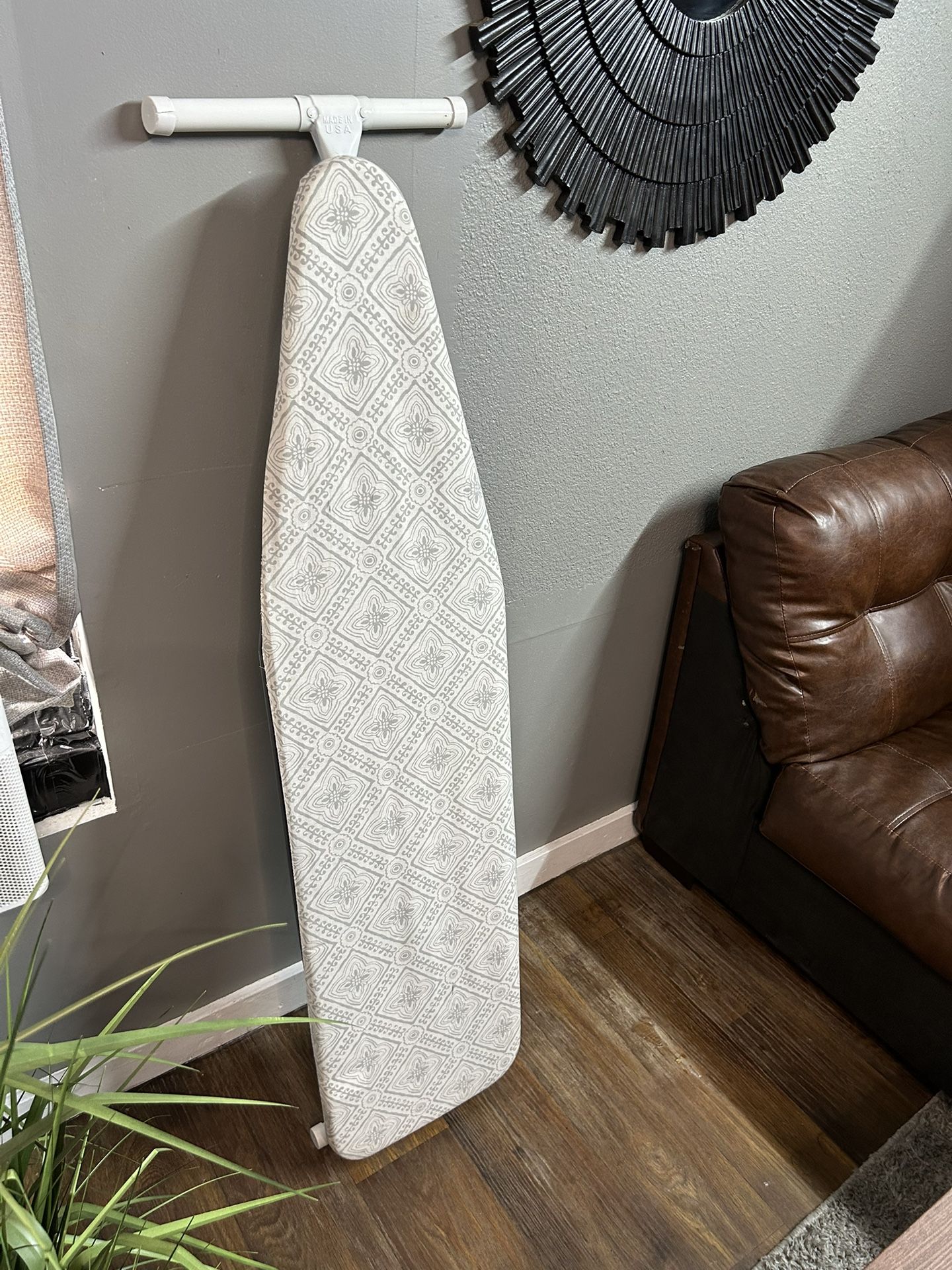  Ironing Board 