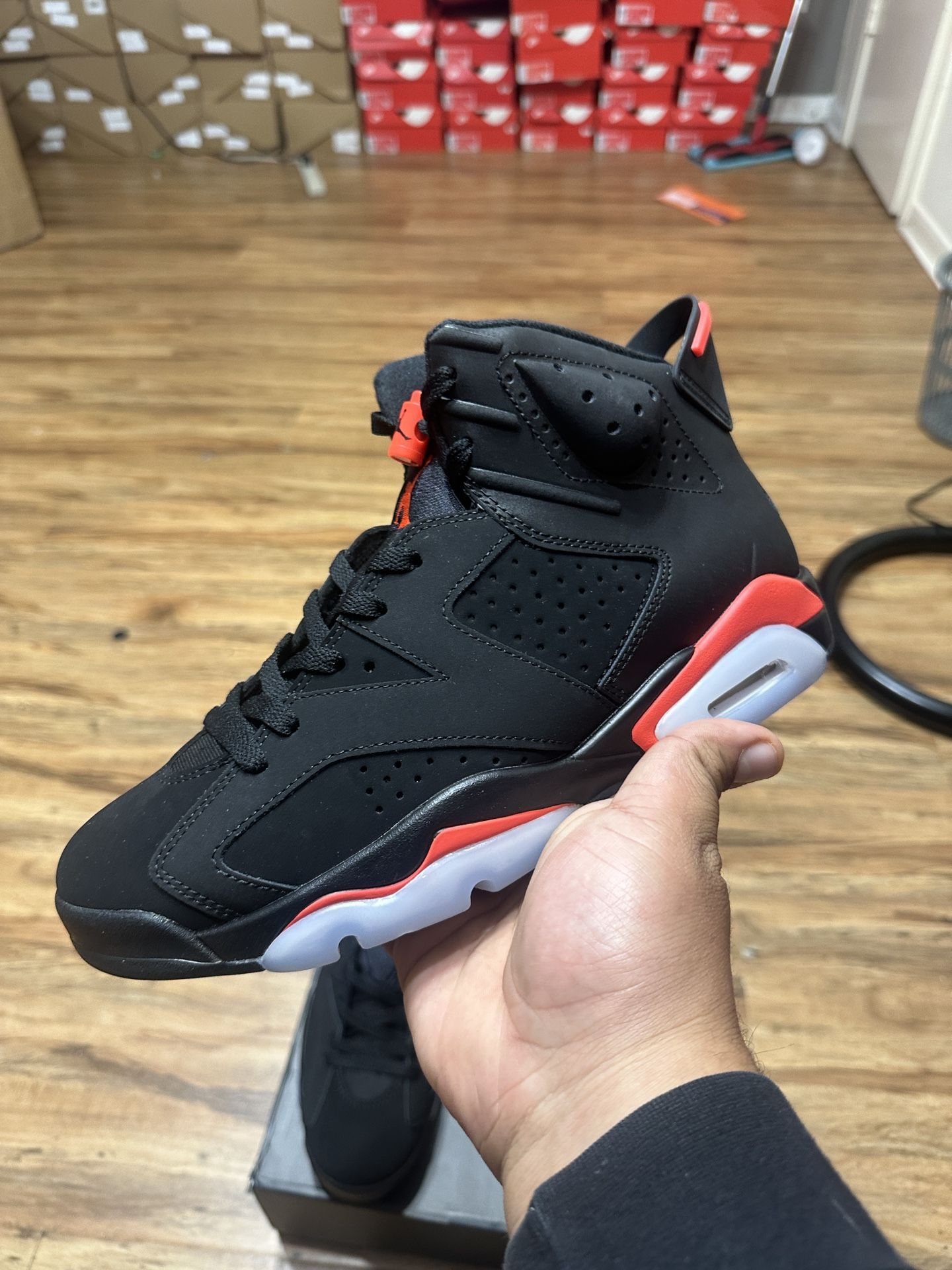 JORDAN RETRO 6 INFRARED