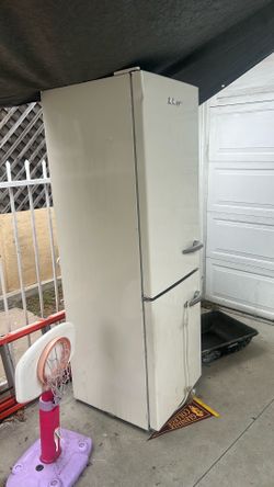 oii Fridge