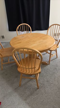 FREE Kitchen dining round table with 4 chairs tan